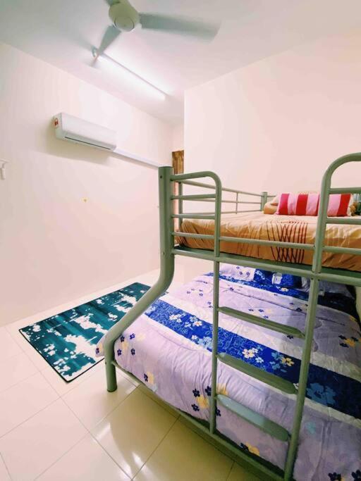 Spacious Cozy Lakeville Homestay 4 Bedrooms All With Aircond Seri Iskandar Luaran gambar
