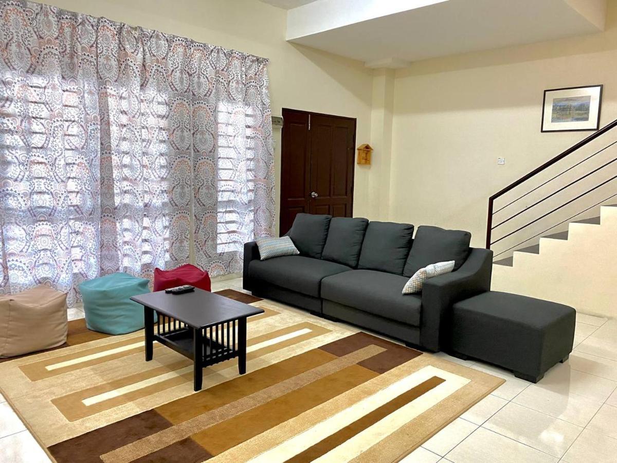 Spacious Cozy Lakeville Homestay 4 Bedrooms All With Aircond Seri Iskandar Luaran gambar